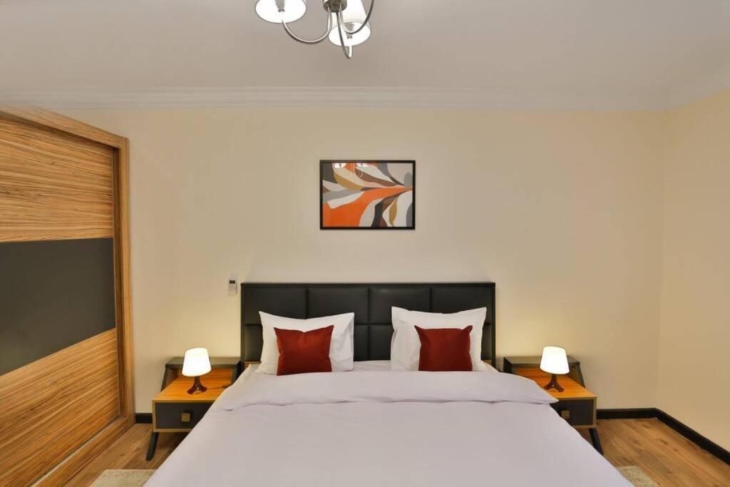 Parkside Boutique 3 Bbr Serviced Apartment - Ocean Blue - Near Airport Kairó Kültér fotó